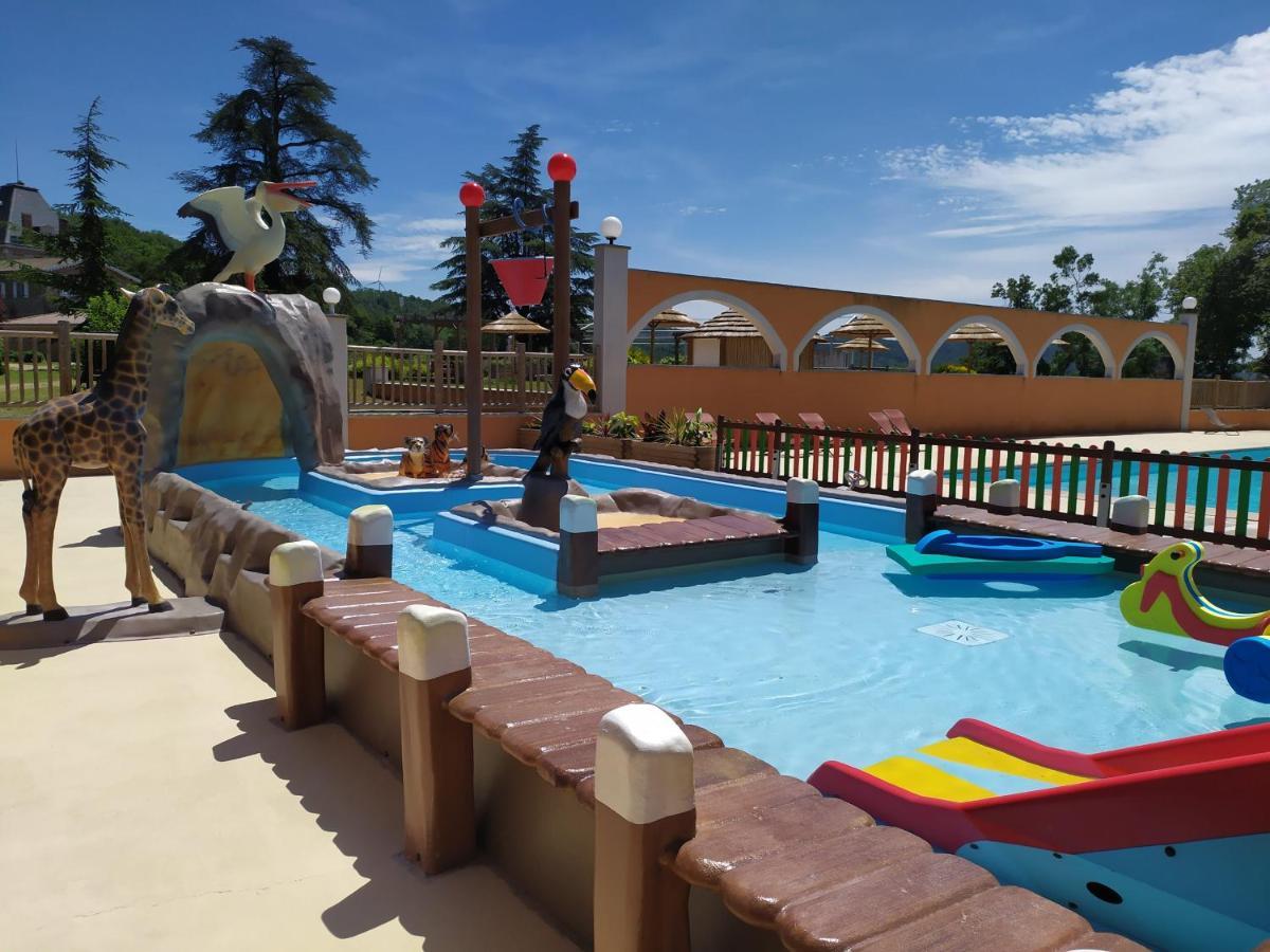 Camping Domaine de Senaud Albon Bagian luar foto