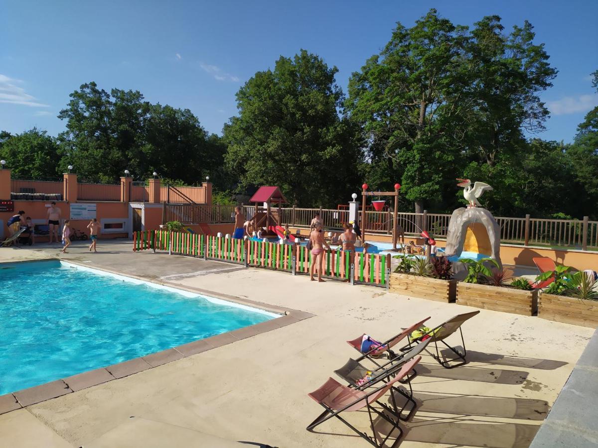 Camping Domaine de Senaud Albon Bagian luar foto