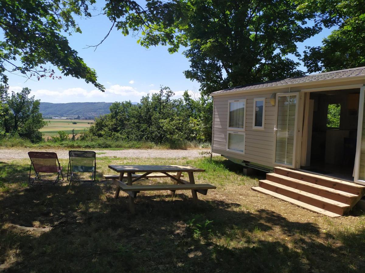 Camping Domaine de Senaud Albon Ruang foto