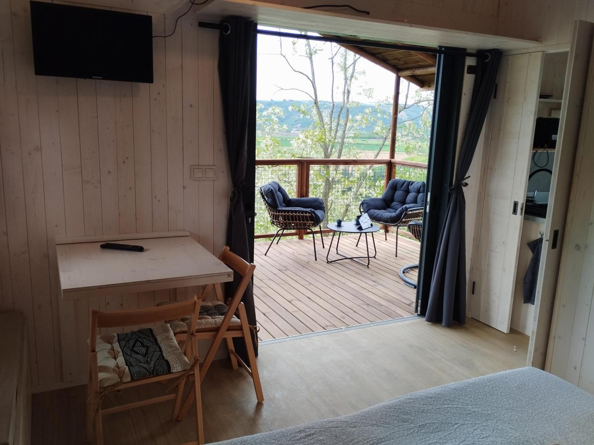 Camping Domaine de Senaud Albon Bagian luar foto