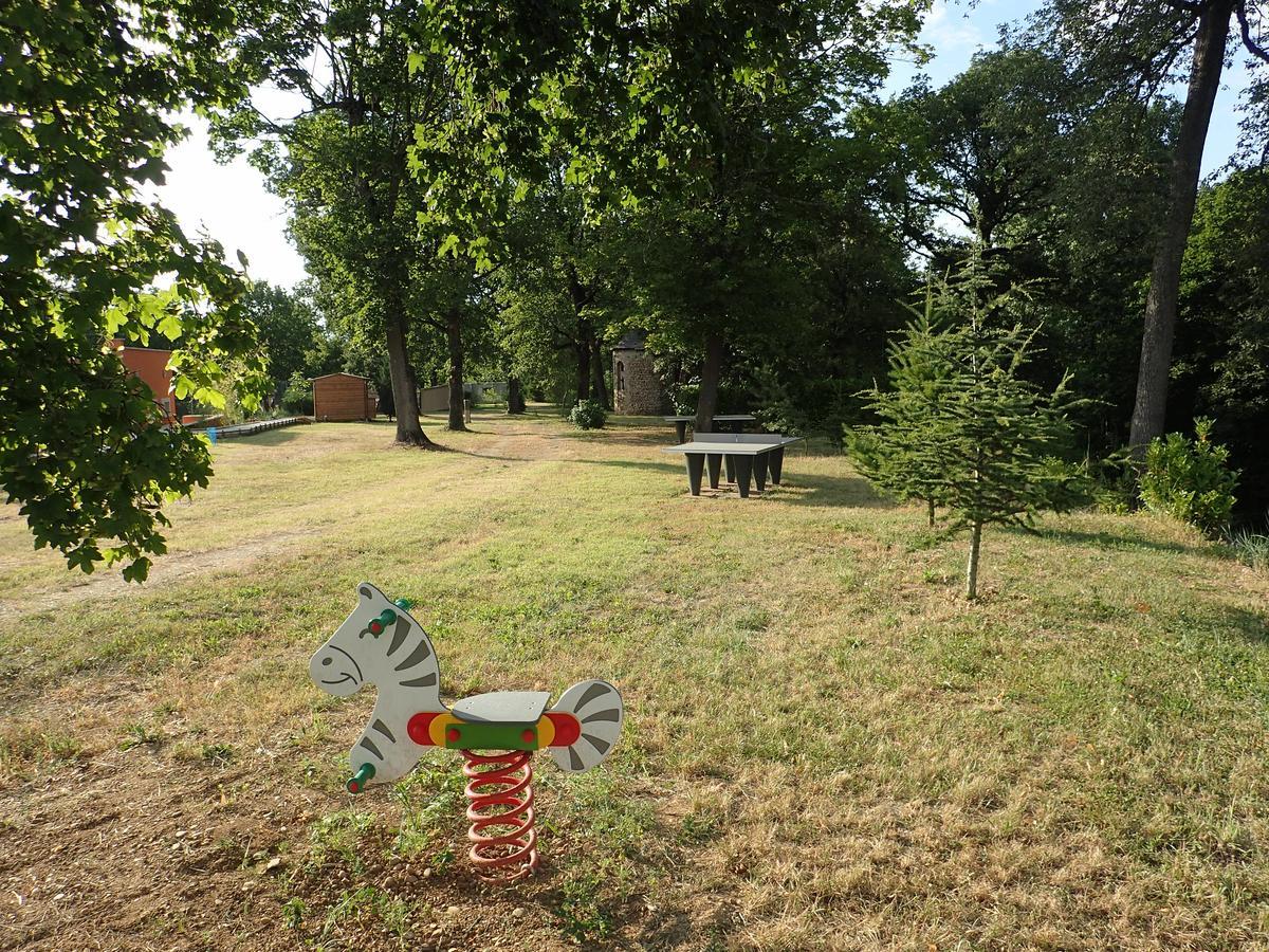 Camping Domaine de Senaud Albon Bagian luar foto