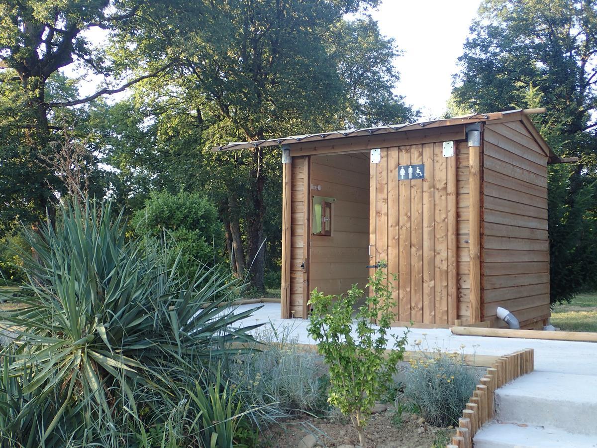 Camping Domaine de Senaud Albon Bagian luar foto